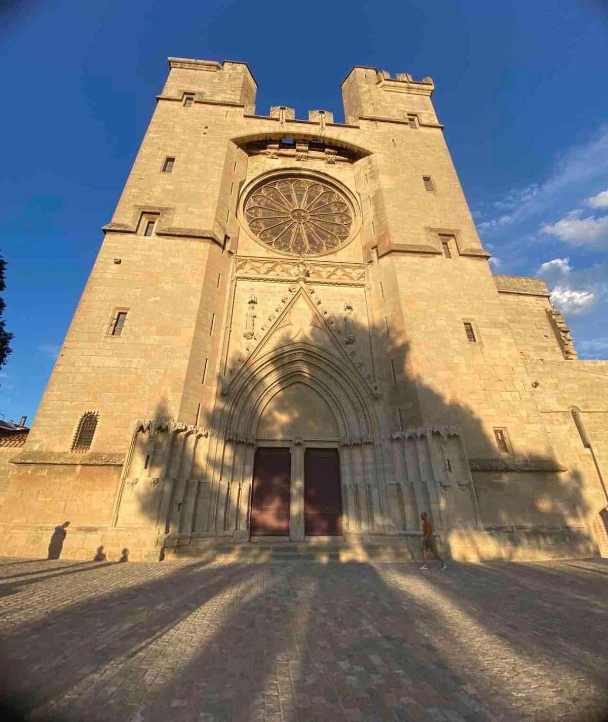 Grand Appartement De 100M2 -Allee Paul Riquet Beziers - 4Chambres - Wifi- Tv Connectee 外观 照片